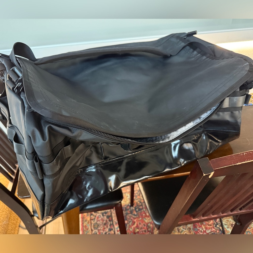 Baboon to the Moon 40L Black Dufflebag
